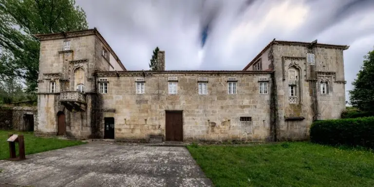 100. As torres do Allo un dos pazos mais antigos de Galicia 1.jpg