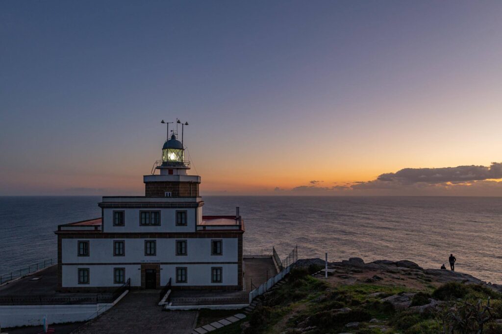 Solpor No Faro De Fisterra 00013