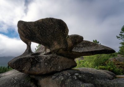 89. Pedra Multiforme