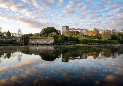 Conxunto Histórico Artístico de Cereixo visto desde el Río Porto