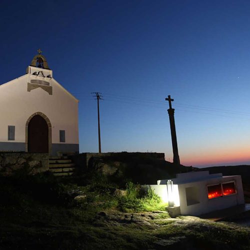 Ermita Santa Rosa Nocturna En Laxe