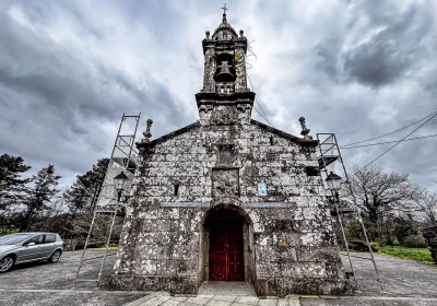 Church of San Martiño de Olveira