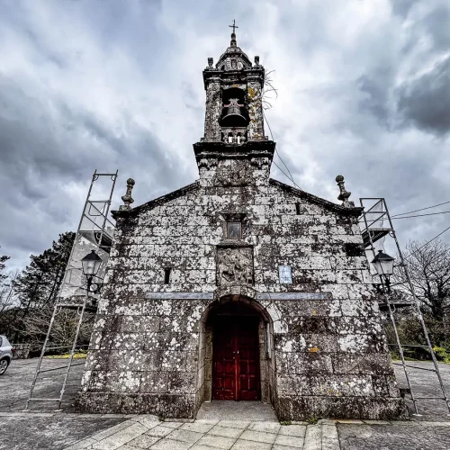 Iglesia de San Martiño de Olveira