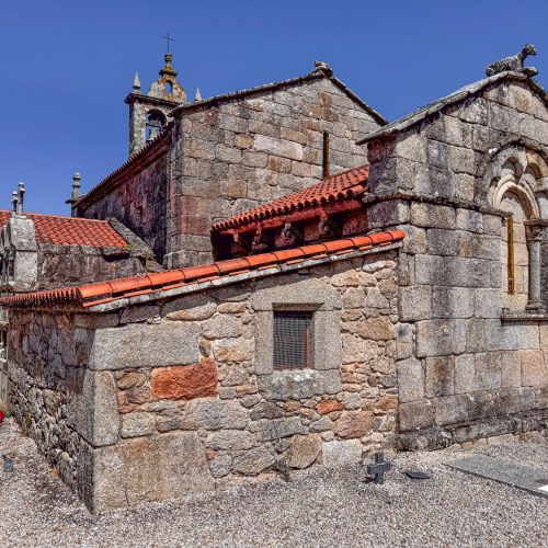 Iglesia de san pedro de leis (muxía): templo románico en leis de nemancos 2