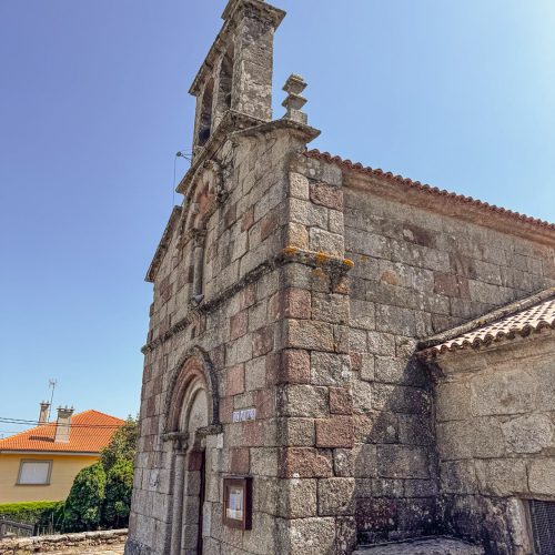 Iglesia de san pedro de leis (muxía): templo románico en leis de nemancos 3