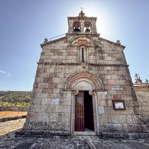 Iglesia de san pedro de leis (muxía): templo románico en leis de nemancos 5