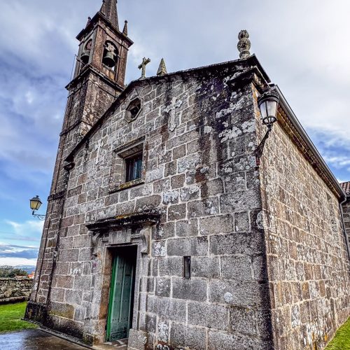 Igrexa de San Miguel de Treos