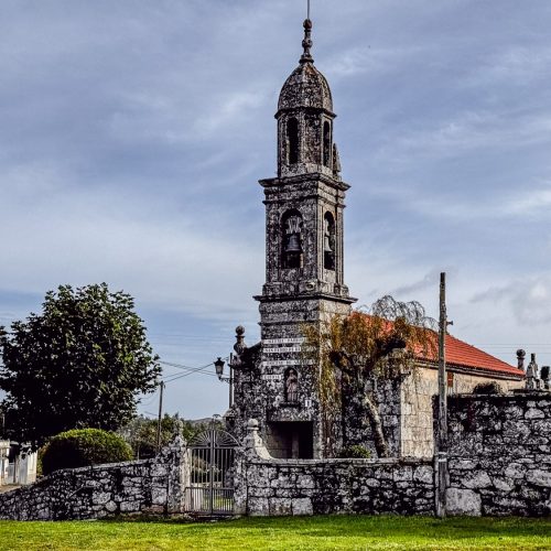 Igrexa de san pedro de berdoias 1