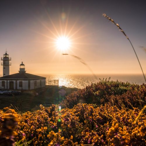 Faros de la Costa da Morte: Faro de cabo Touriñán en la Costa da Morte