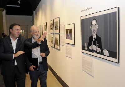 a-deputacion-leva-a-cee-unha-exposicion-de-caricaturas-de-siro-lopez-sobre-o-40-aniversario-da-constitucion-1539603764