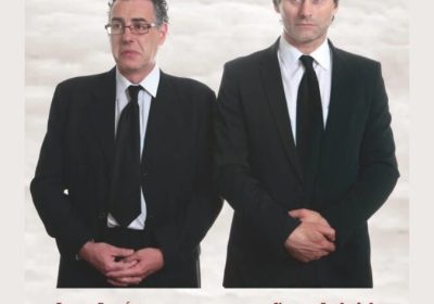 Cartel de la comedia D.E.P. de Malasombra en Muxía, sábado 17 de octubre de 2026