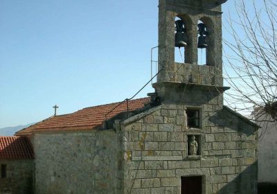 Vista exterior da Igrexa de San Martiño de Duio – Fisterra