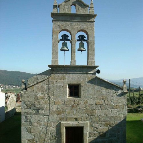 Vista exterior da Igrexa de San Vicenzo de Duio – Fisterra